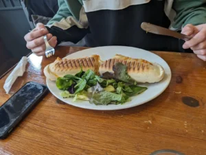 کافه تیاموز (Tiamo’s Continental Cafe) در منسچتر — تصویر 4