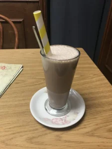 کافه تیاموز (Tiamo’s Continental Cafe) در منسچتر — تصویر 8