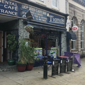 کافه تیاموز (Tiamo’s Continental Cafe) در منسچتر