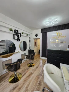 آرایشگاه آذی (Hair Desire By Azi) در لستر — تصویر 2