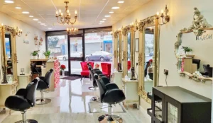 سالن زیبایی و آرایشگاه نورا (Thee Norah Hair & Beauty Salon) در منسچتر — تصویر 5