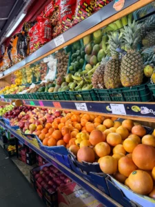 سوپرمارکت میر فود سنتر (کینگزبری) (Mir Food Centre (Kingsbury)) در لندن — تصویر 4