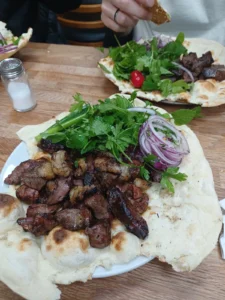 رستوران بی‌بی‌کی ویلیج در منچستر (BBQ VILLAGE) — تصویر 6