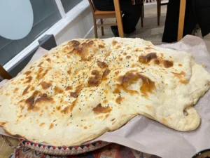 رستوران قمریه (Qamariyah Restaurant) در کاردیف — تصویر 6