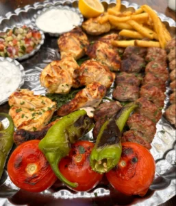 رستوران و بار والنات (Walnut Bar & Restaurant) در گلاسگو — تصویر 7