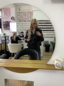 آرایشگاه آذی (Hair Desire By Azi) در لستر — تصویر 7