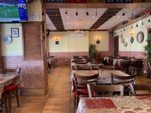 رستوران مِلو (Melo Persian Restaurant & Lounge) — تصویر 8