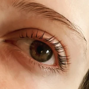 سالن زیبایی و آرایشگاه نورا (Thee Norah Hair & Beauty Salon) در منسچتر — تصویر 10